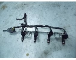 Mazda 6 I 2.0 Lift Listwa wtryskowa 6M8G-9D280-AA